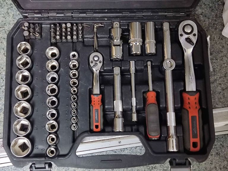 Объявление Dnipro-M ultra 73 шт. 1/2",1/4 Б/У