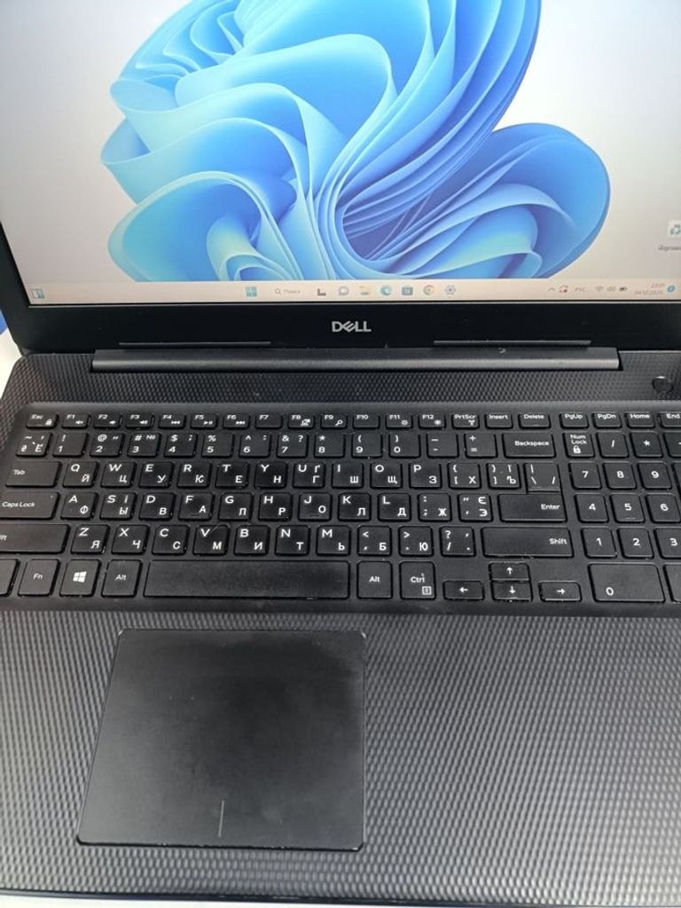 Дешиво Dell 15/pentium n5000 ddr4/4gb ddr4/hdd 1000 gb/ssd 256 gb/*інтегрована с ломбарда