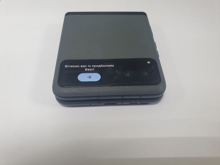 Motorola razr 2023 xt2323-2 8/128gb Код:01-200771886. Изображение 6