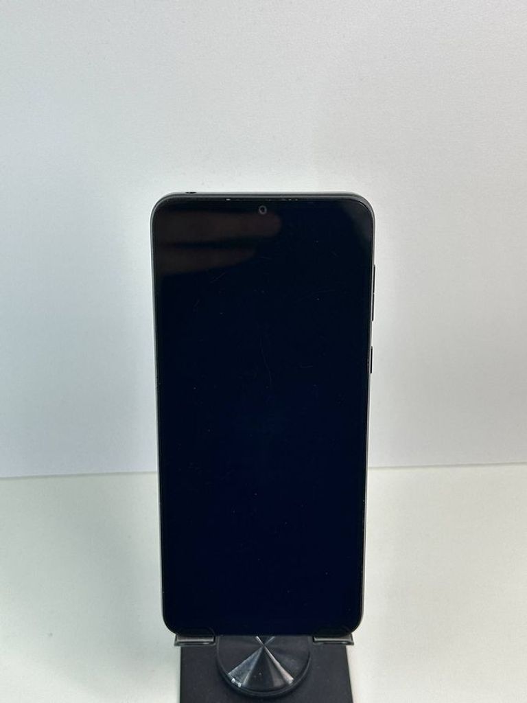 Дешиво Motorola moto e13 2/64gb с ломбарда