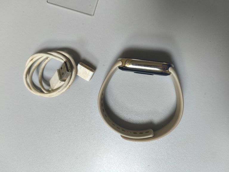 Дешиво Xiaomi mi smart band 8 с ломбарда