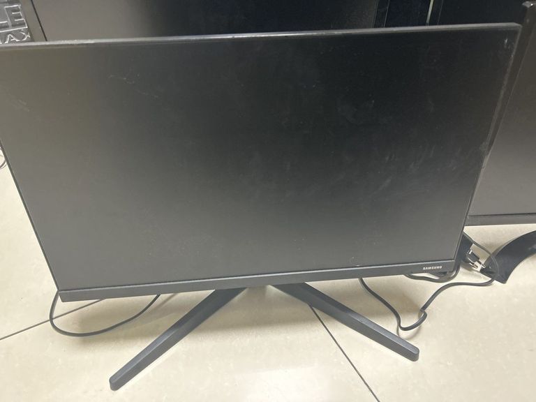 Оголошення Samsung s22f350fhi Б/У