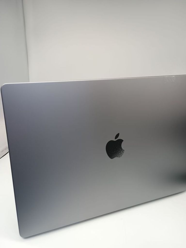 Дешиво Apple 16,2/a2485/ m1 pro 10-cpu/ 16-gpu/ ram32gb/ ssd512gb/ retina xdr, truetone с ломбарда