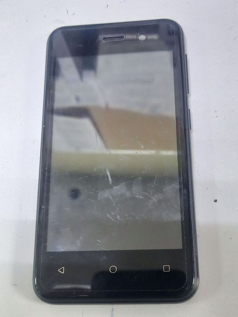 Дешиво Bq 4030g 1/16 gb с ломбарда