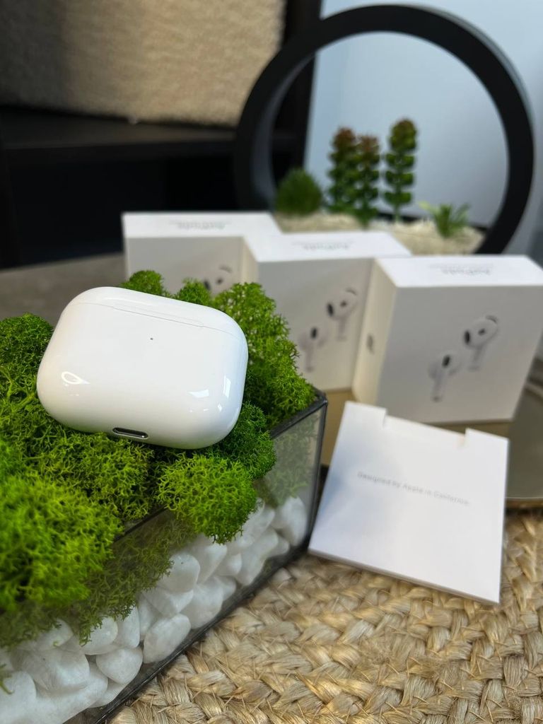 Купити Apple airpods 4 Б/У