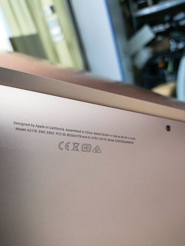 Розпродаж Apple macbook air 13" 2020 a2179 core i3 1,1ghz/ram8gb/ssd256gb/intel iris plus graphics, продавець Техноскарб