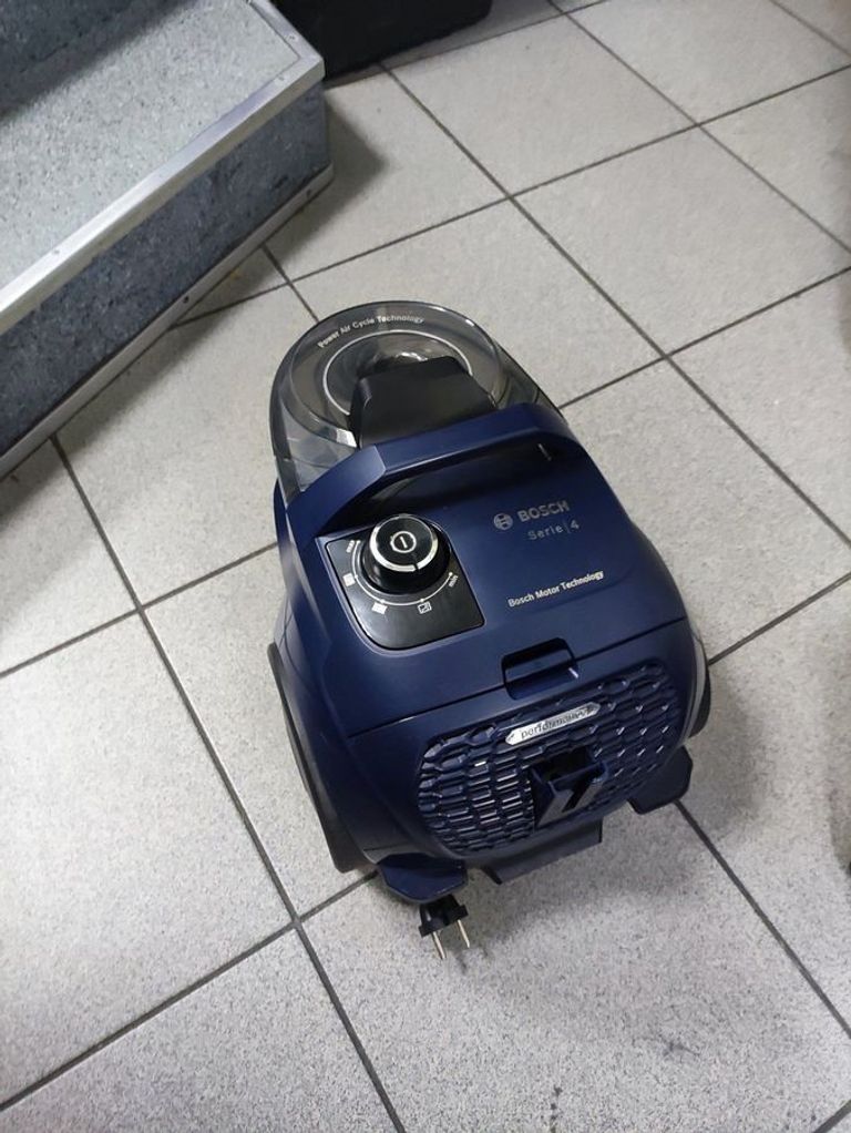 Объявление Bosch Serie 4 BGS21X320 Б/У