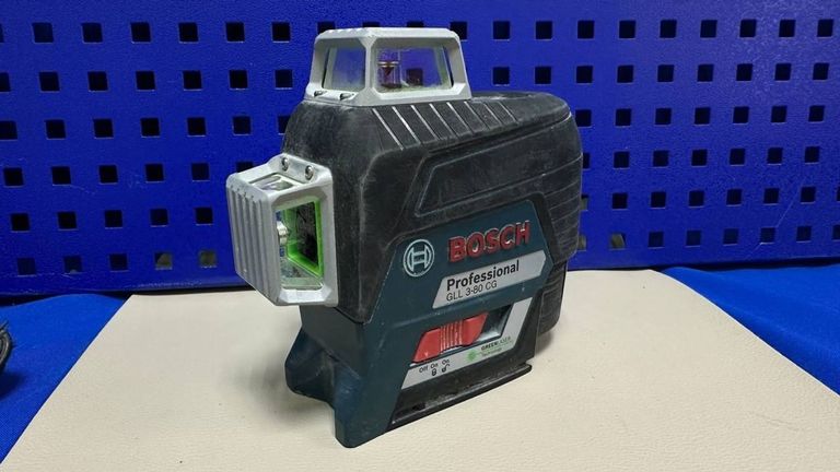 Купити Bosch gll 3-80 cg professional Б/У