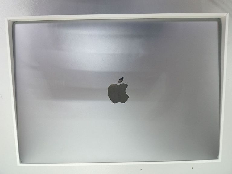 Купить Apple MacBook Air 13'' Late 2020 Б/У
