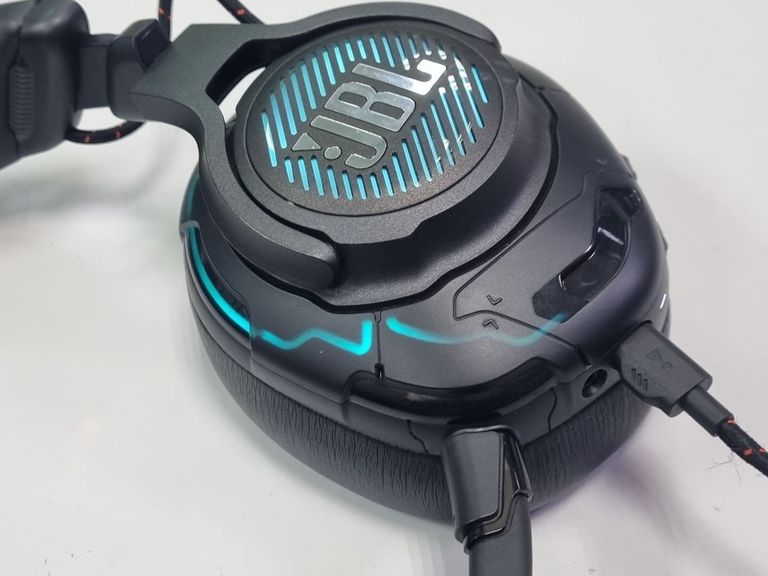 Jbl quantum one Код:01-200859727. Зображення 20