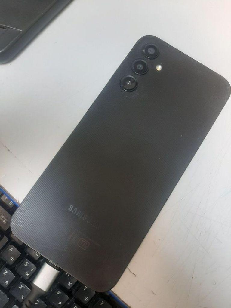 Оголошення Samsung galaxy a14 4/128gb Б/У