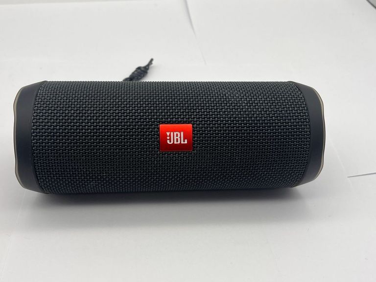 Купити Jbl flip essential 2 Б/У