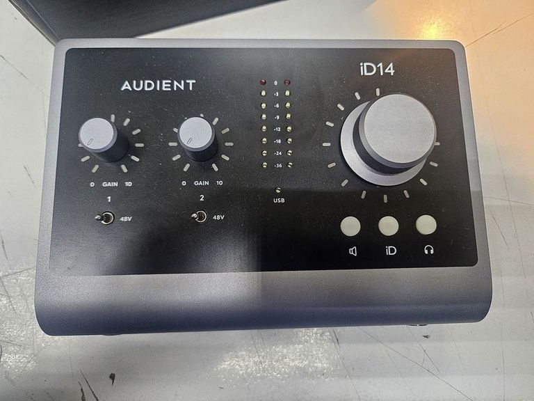Купити Audient iD14 MKII Б/У