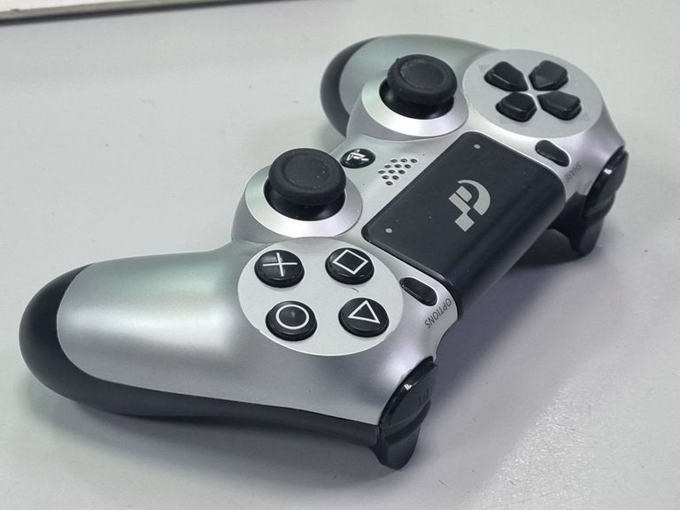 Распродажа Sony dualshock 4 v2, продавец Техноскарб