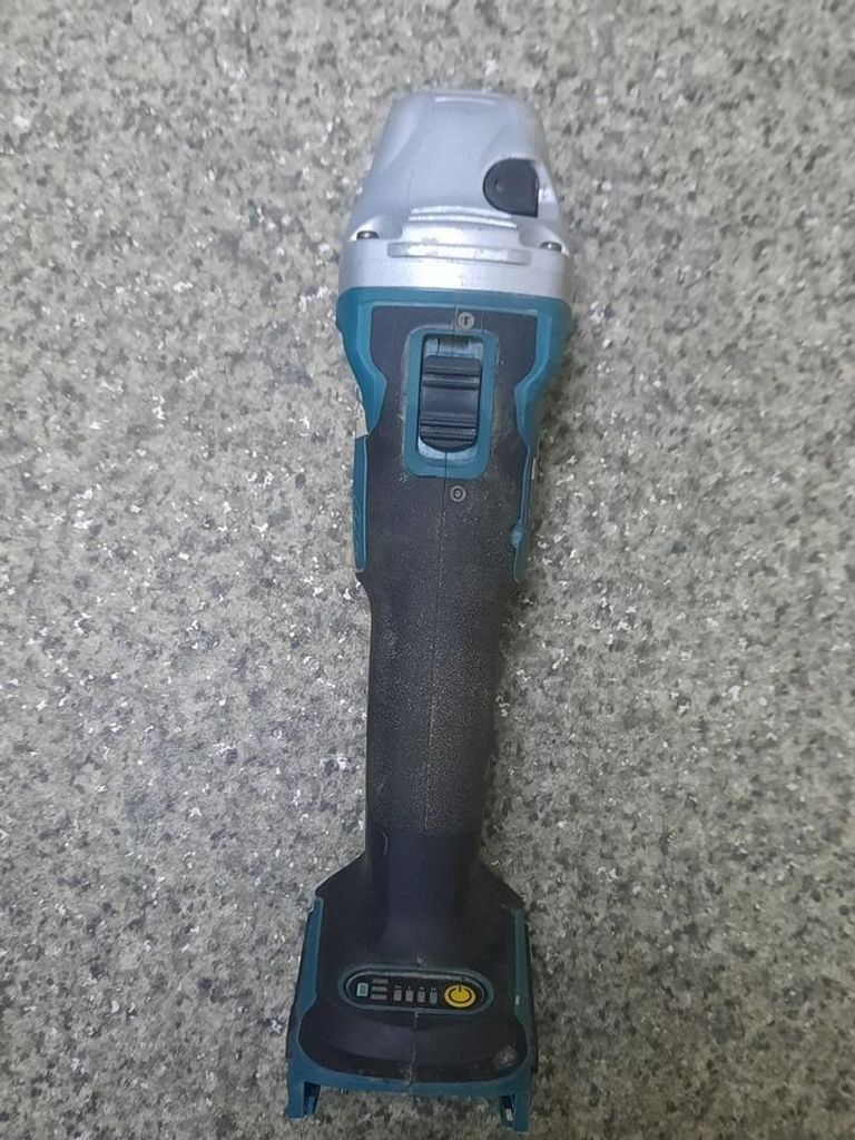 Дешиво Profi-Tec dga-36bl 1 акб 5ah зп с ломбарда