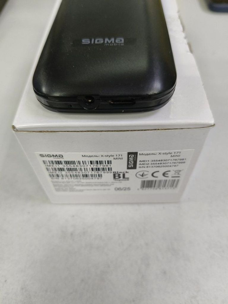 Дешево Sigma x-style 171 mini з ломбарду