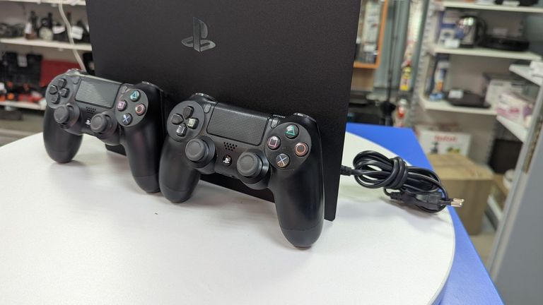 Оголошення Sony playstation 4 pro Б/У