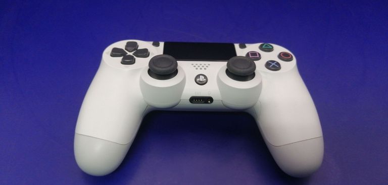 Купити Sony dualshock 4 v2 Б/У