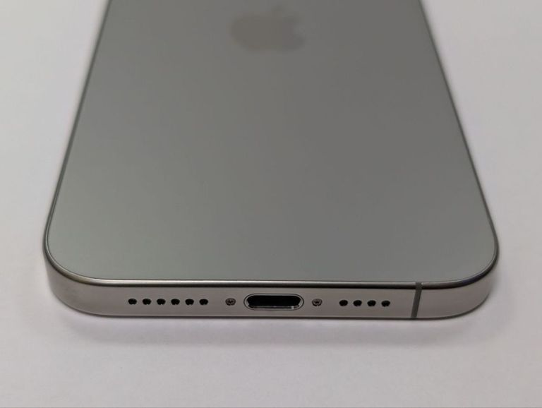 Apple iphone 15 pro max 256gb Код:01-200908906. Зображення 6