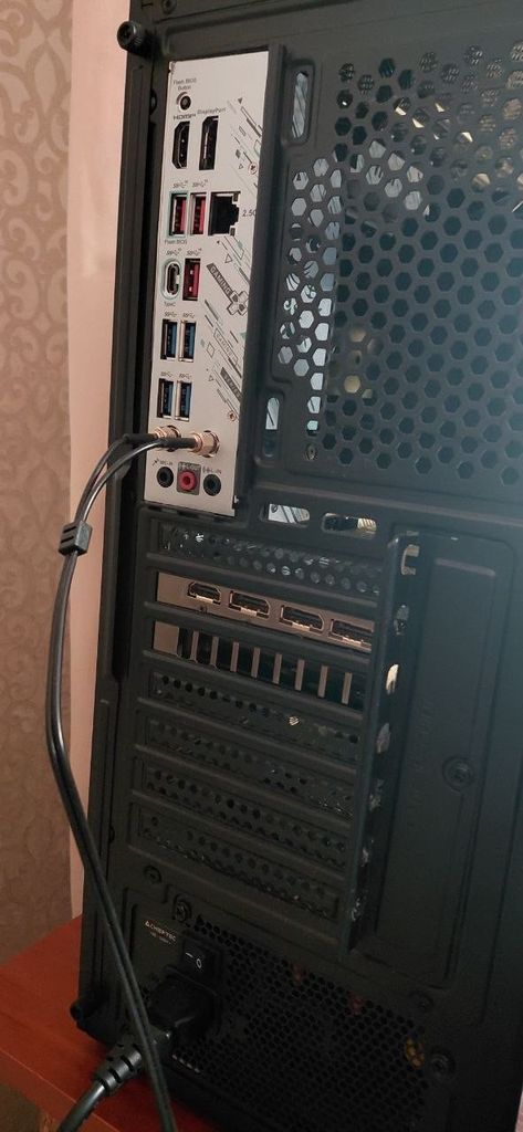 Дешево 2K 180Hz (RTX 5070 / Ryzen 7 7800X3D) з ломбарду