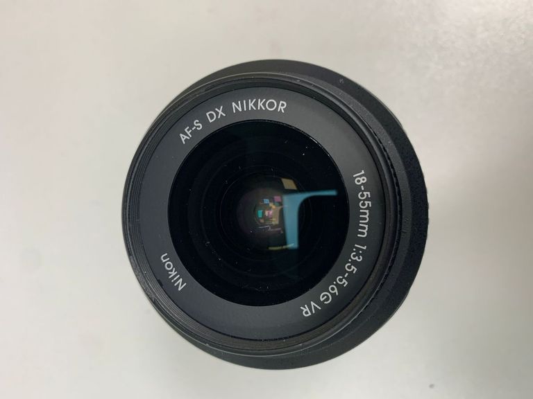 Дешево Nikon AF-S DX Zoom-Nikkor 18-55mm f/3,5-5,6G VR з ломбарду