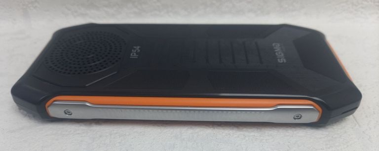 Дешево Sigma mobile X-style 323 RAIN Black-Orange (4827798885727) з ломбарду
