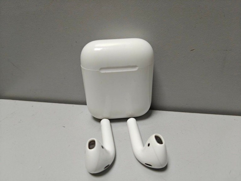 Дешиво Apple airpods 2nd generation a1602, a2031, a2032 с ломбарда