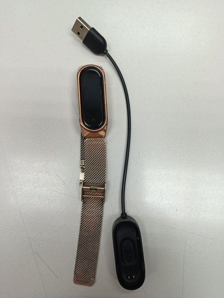 Купить Xiaomi Mi Smart Band 4 Black Б/У