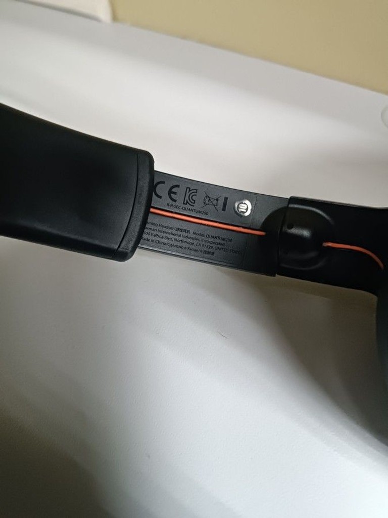 Jbl quantum 200 Код:01-200930234. Зображення 5