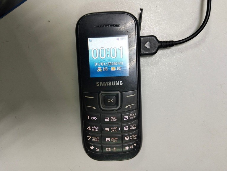 Купити Samsung GT-E1200i Б/У