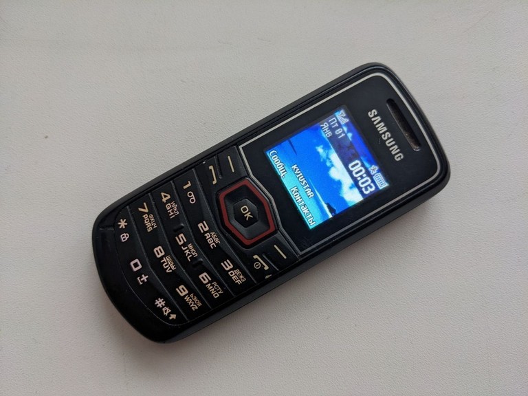 Дешиво Samsung e1080t с ломбарда