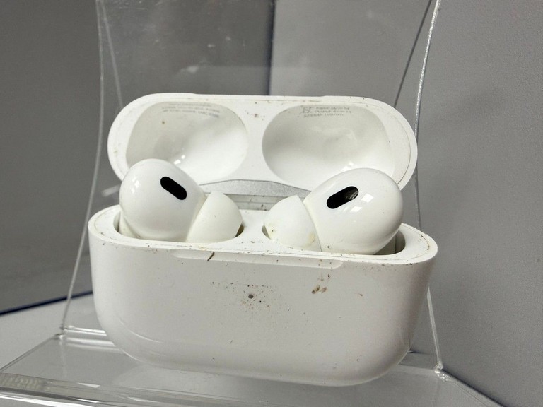 Дешиво Apple airpods pro 2nd generation with magsafe charging case usb-c с ломбарда