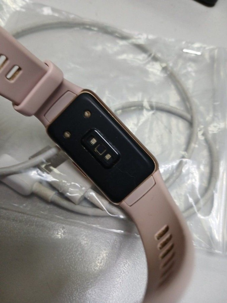 Дешиво Honor Band 6 Black с ломбарда
