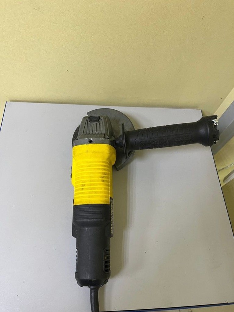 Купити Stanley FMEG220 Б/У