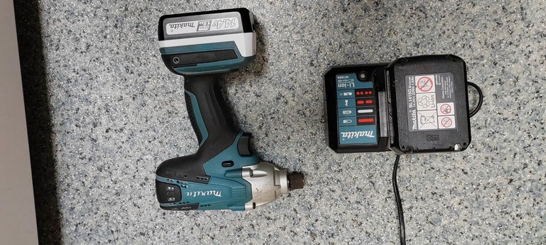 Купить Makita TD126DWE Б/У
