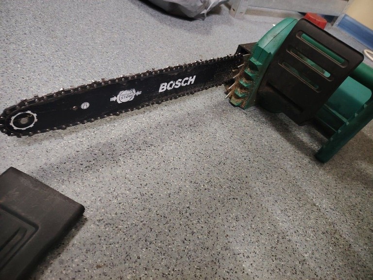 Дешево Bosch AKE 40 S (0600834600) з ломбарду