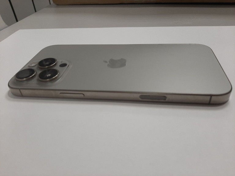 Распродажа Apple iphone 16 pro max 256gb, продавец Техноскарб