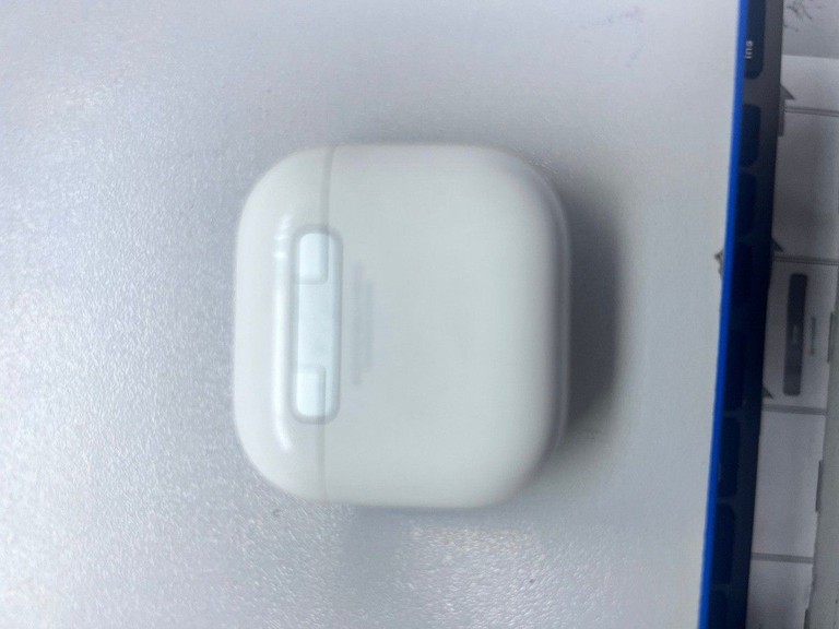 Дешиво Apple airpods 4 с ломбарда