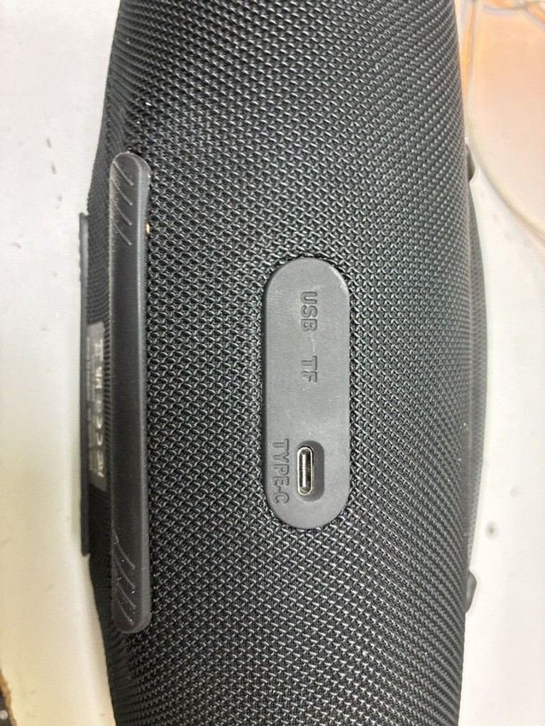 Дешево Proove Rumble 40W APP Black (PSRM4001AP01) з ломбарду