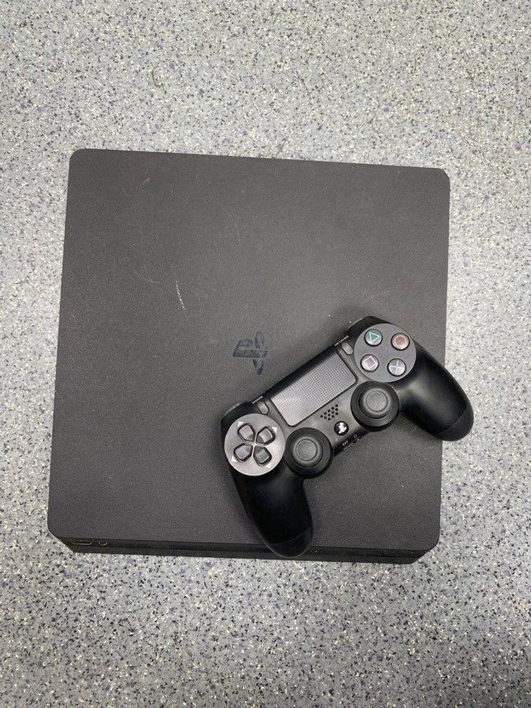 Купити Sony playstation 4 slim 500gb Б/У