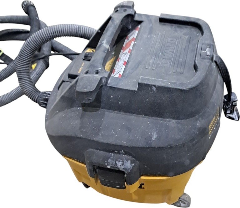 Дешево Dewalt DWV901L з ломбарду