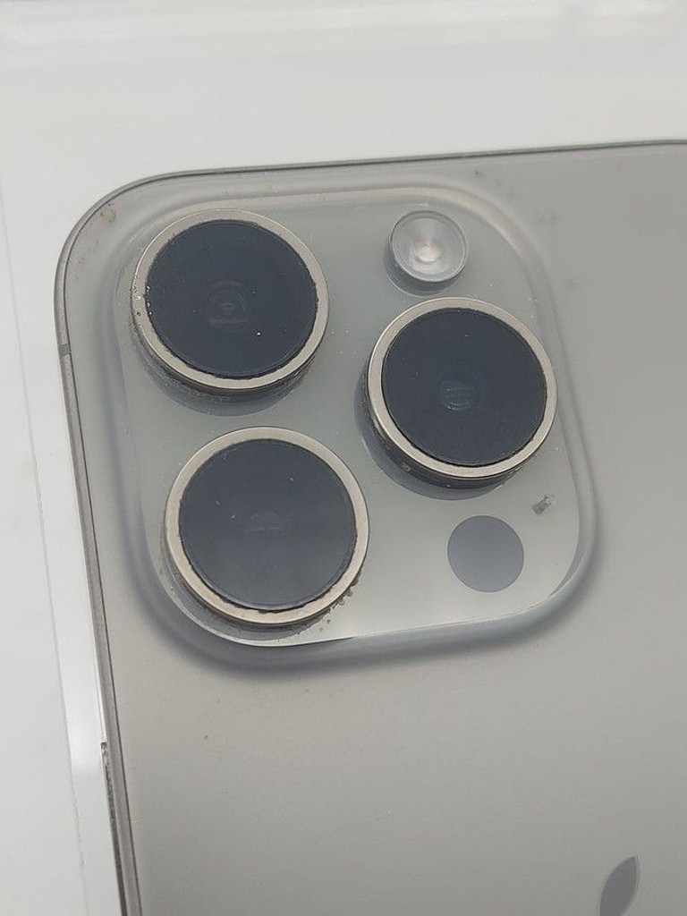 Apple iphone 15 pro 256gb Код:01-201149971. Изображение 8
