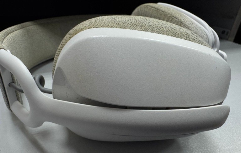 Дешиво Logitech zone vibe 100 с ломбарда