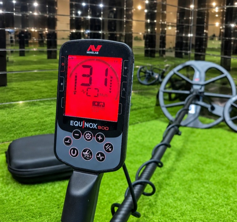 Оголошення Minelab Equinox 900 + PRO-FIND 40 Б/У