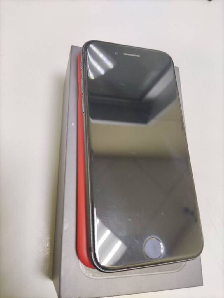 Дешево Apple iphone 8 64gb з ломбарду