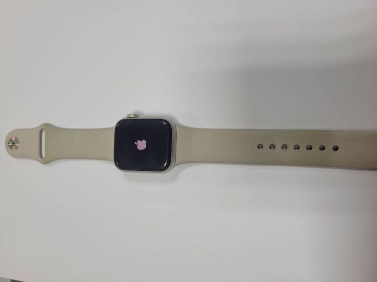 Купити Apple watch&nbsp;se 2-го&nbsp;поколения gps 40mm al a2722 Б/У