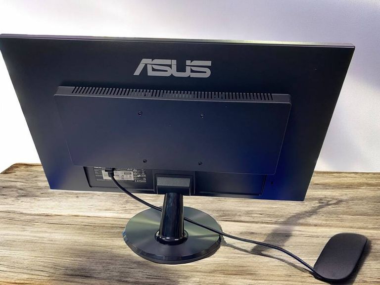 Asus VA24DQ (90LM0543-B01370)