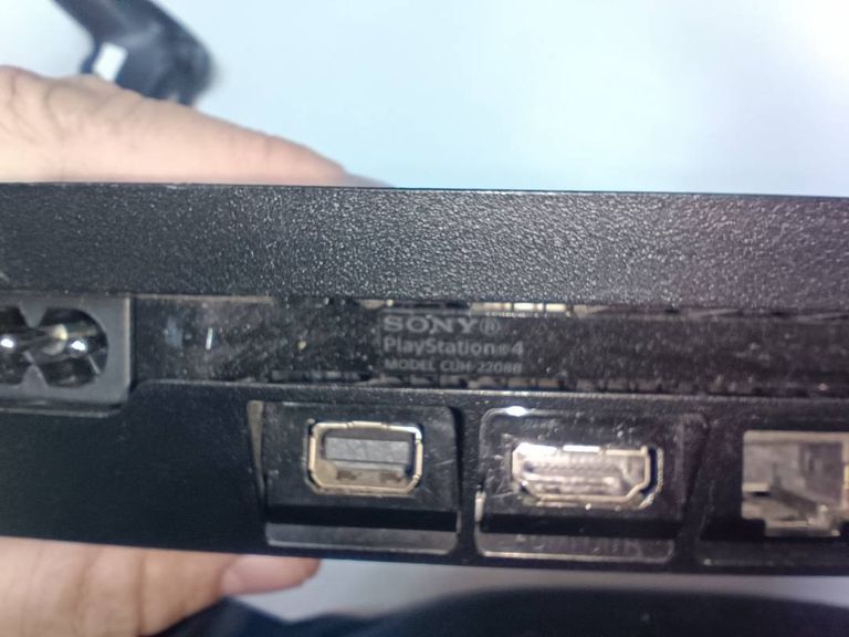 Дешиво Sony PlayStation 4 Slim 1TB Black с ломбарда