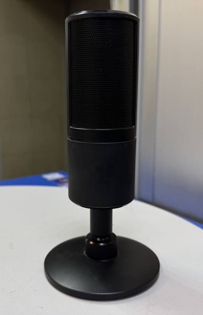 Оголошення Razer seiren x Б/У