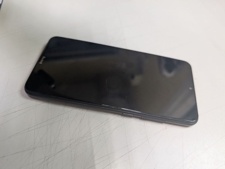 Розпродаж Xiaomi Redmi 8 3/32GB Black, продавець Техноскарб